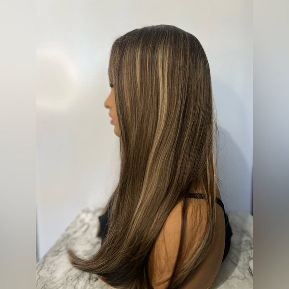 Black To Brown Ombre Layered Hair Style wig 24” - Picture 8 of 9